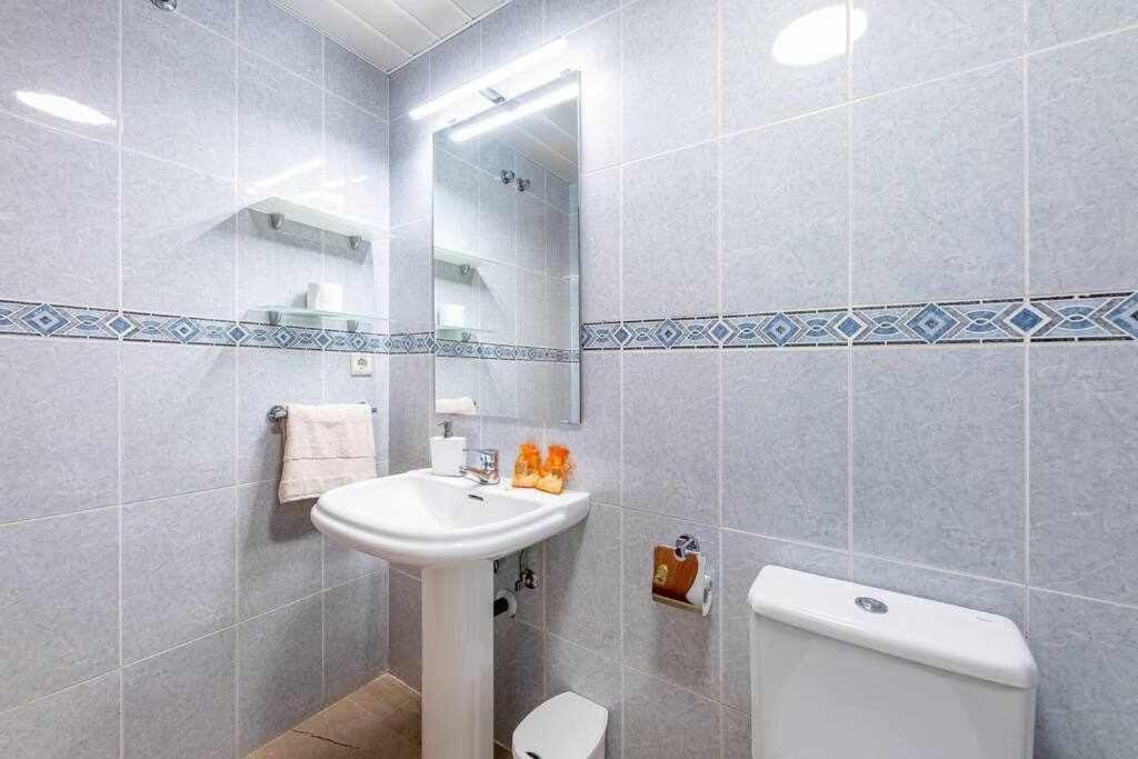 797 Holiday Rentals- Hermoso Apartamento Para 4 En Benalmádena Esterno foto
